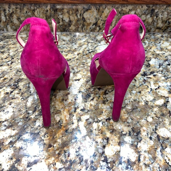 Jessica Simpson Platform Heels - Picture 3 of 3